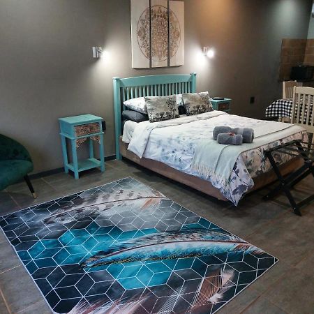Wisteria Lane Guesthouse Postmasburg ภายนอก รูปภาพ