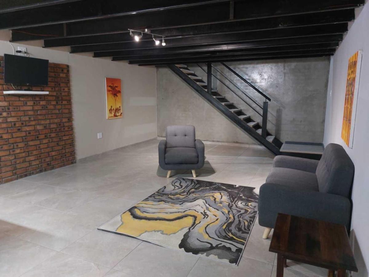 Wisteria Lane Guesthouse Postmasburg ภายนอก รูปภาพ