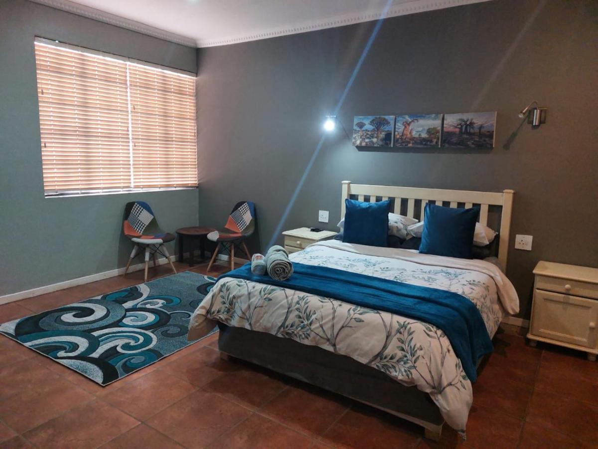 Wisteria Lane Guesthouse Postmasburg ภายนอก รูปภาพ